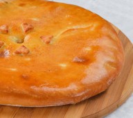 Пирог осетинский с сыром и грец. орехами, 900 гр.